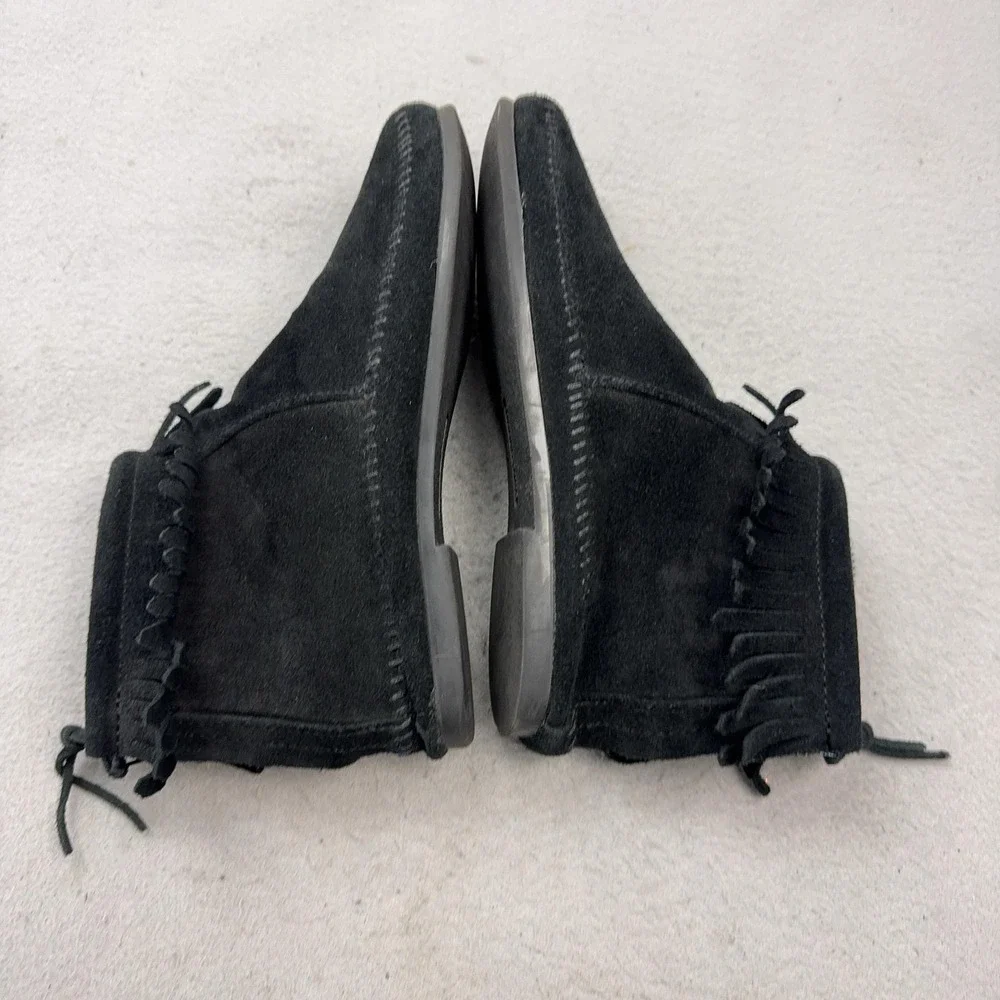 Minnetonka Boots Womens Size 7.5 Black Suede Fringe Ankle Booties Zip 289